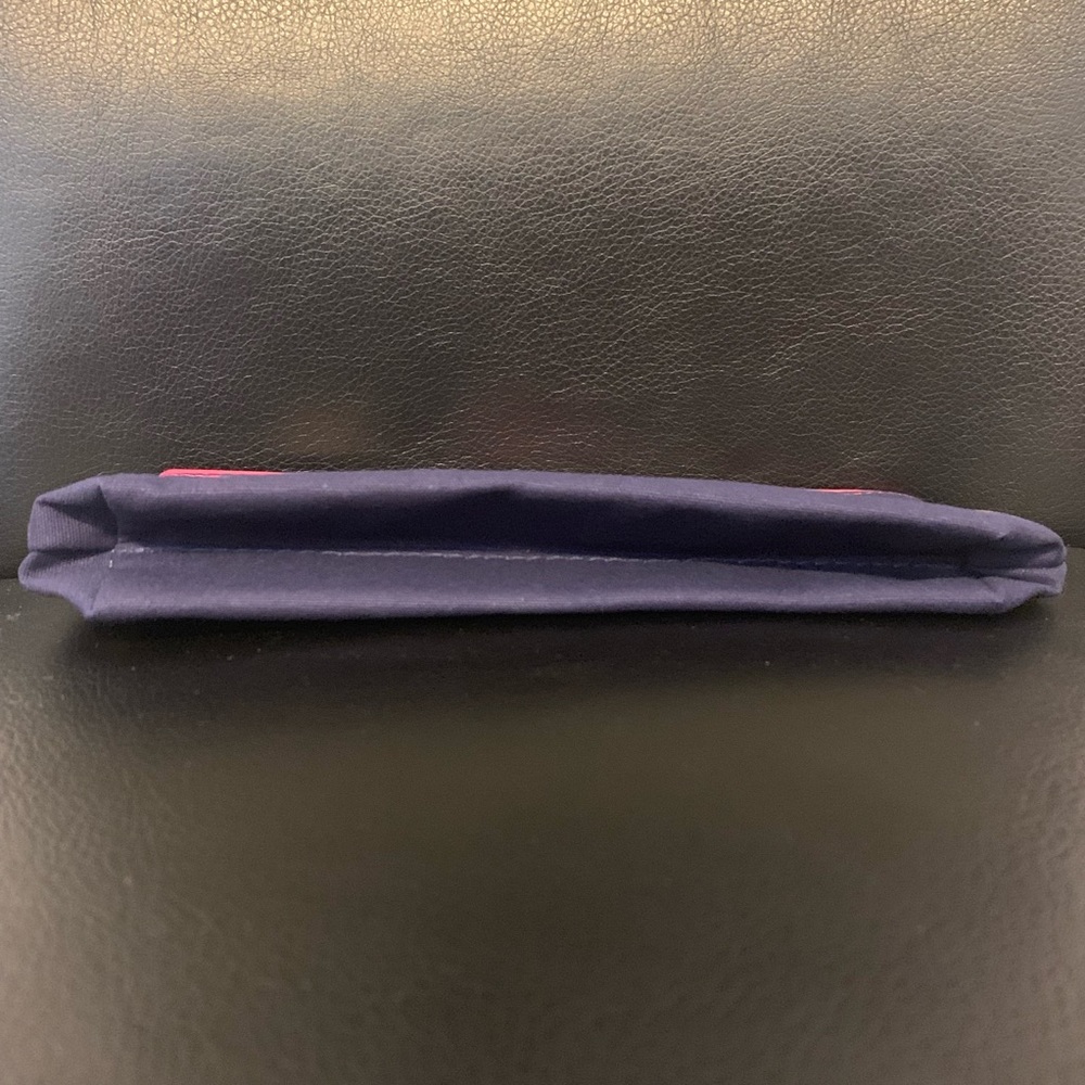 💄🌟3/$15 Estee Lauder Navy Blue Pink Cosmetic Bag - Picture 3 of 5